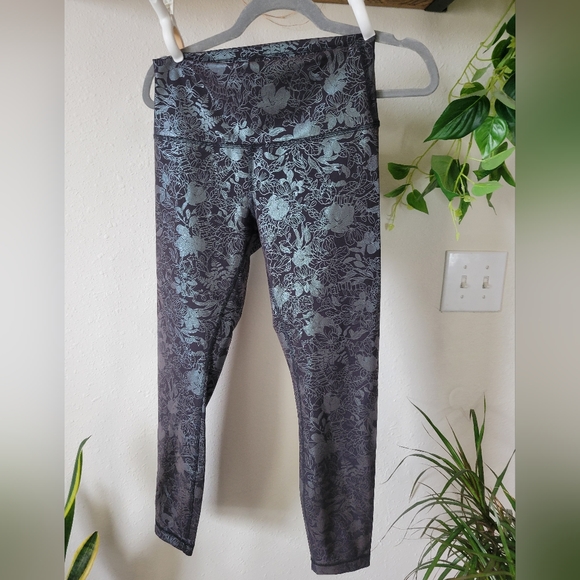 lululemon Limited Edition Wunder Train High-Rise Tight Leggings Sz 8 - Picture 3 of 9